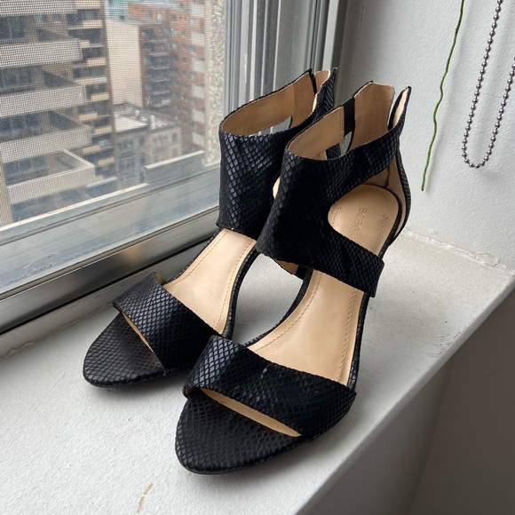 BCBGMaxAzaria heels size 9.5 - Picture 1 of 2